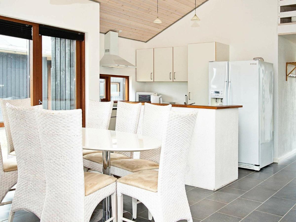 8 Person Holiday Home In Ulfborg Thorsminde 外观 照片